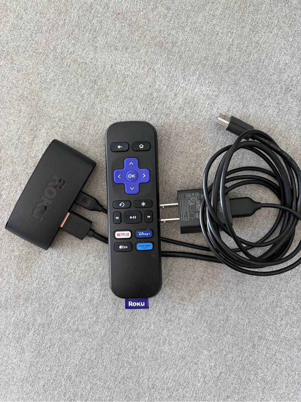 Roku EXPRESS 4K Stick with Remote - full set